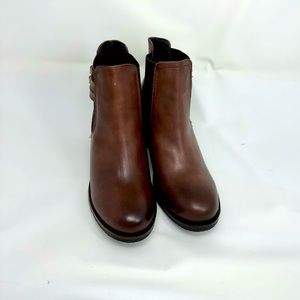 REAL LEATHER Brown Booties